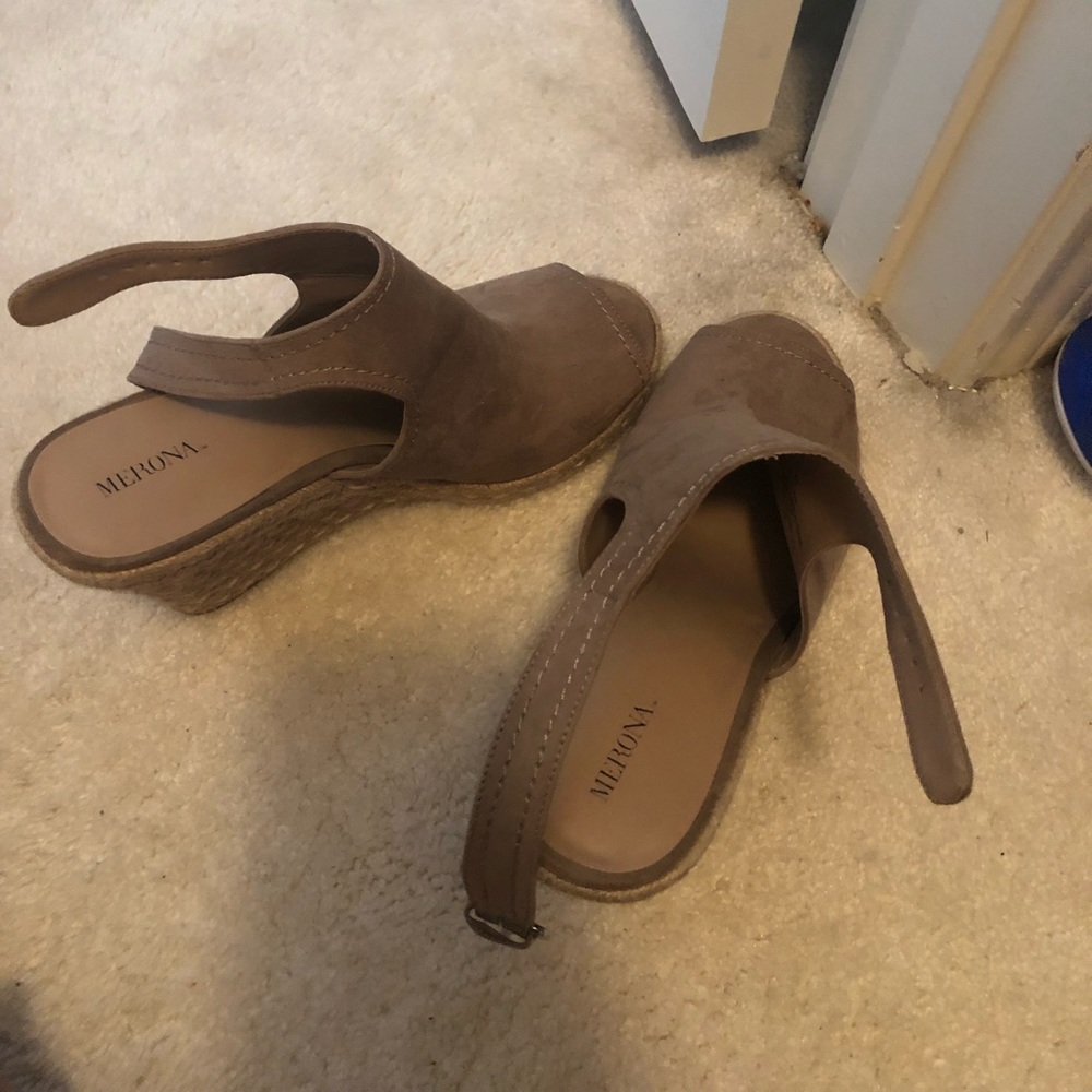 heals.